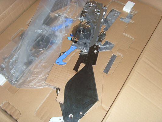 satın al JUKI KE2000 Makinesi CN081CR Besleyici için 304 Paslanmaz Çelik Bant Besleyici Çevrimiçi üretim