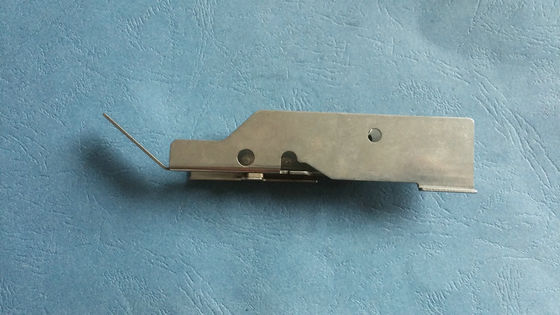 satın al Metal SMT Besleyici Parçaları KW1-M2240-00x Bant Kılavuzu Assy YAMAHA CL12MM Besleyici Kapak Çevrimiçi üretim